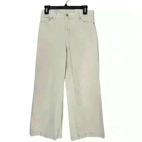 Gloria Vanderbilt All Around Slimming Effect Amanda Jeans - Picture 1 of 6